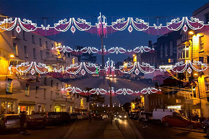 News - Rosconn - Stratford Christmas lights Shining Bright
